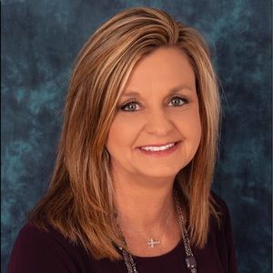 Meet your Posher, Shelly